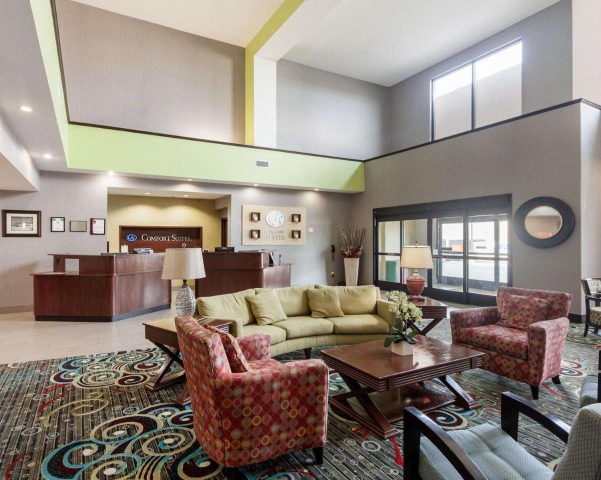 Popular attractions Area Nearby Property
